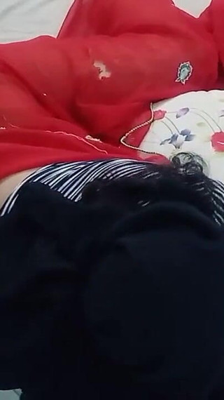 XXX Desi Pakistani Stepsister (stepsister) Sara Was Called From India to Lahore and Her Pussy Was Fucked a Lot