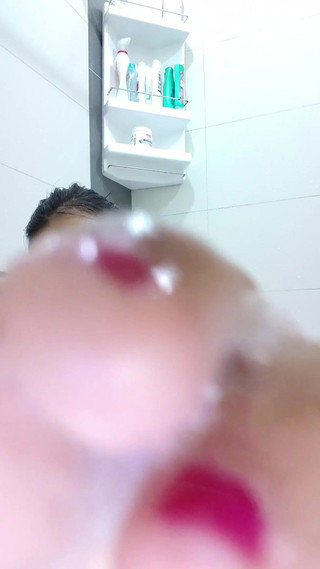 Bubble Foot Scrub for My Lover .mp4