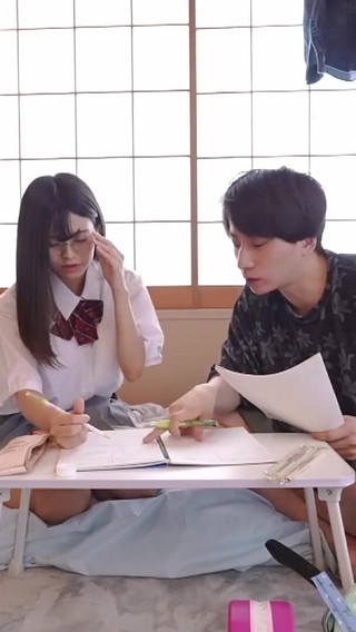 My Friend Likes Sensual Novels Is Very Interested in My Erotic Manga! She Is a Very Sensitive Girl Who Squirts a Lot