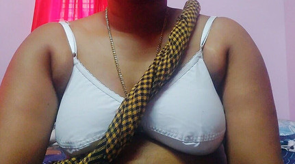 Desi Young Bhabi Mohini Has Sex with Her Boyfriend