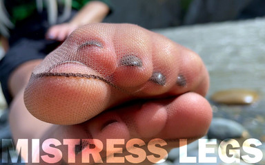 Goddess in Tan Nylons Show Her Cute Nylon Soles and Toes on the Riverside