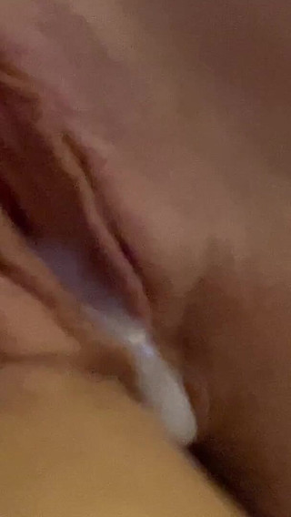 Quick Fuck Thick Sperm Dripping Creampie