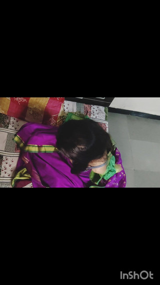 Indian Desi Bhabhi in Pink Saree