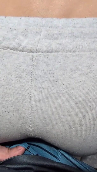 White Girl Shaking Her Ass on Me in Sweatpants