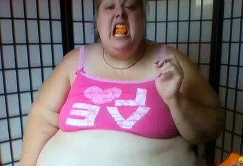 White trash wife smoking and stuffing my face while telling you what a pathetic loser you are