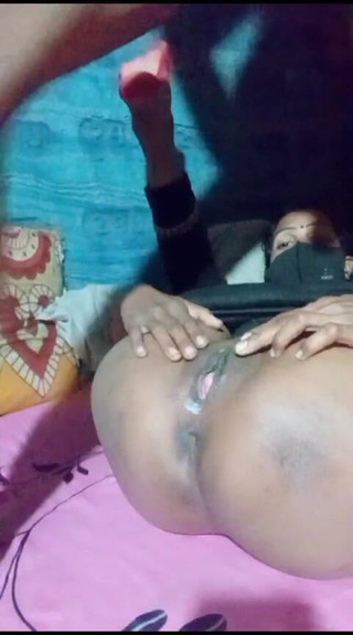 Village Bhabhi Romance with Fucking Video