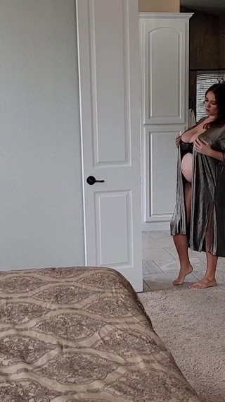 Sensual Pregnant Video Just Posted to Vip Fanclub