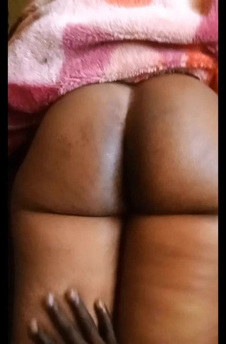 Sexy big ass ebony teasing and massage before hard pounding