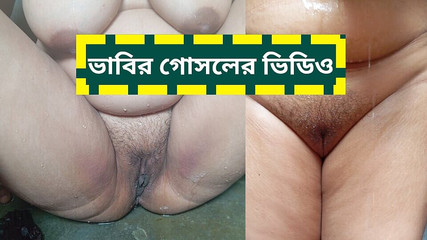 Desi Bhabhi Bathing Video - Wet Saree, Big Boobs in HD