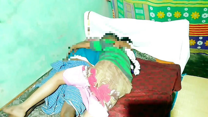 Desi Tamil Aunty Goes to Boyfriend's House and Has Sex After Knowing That He Is Alone at Home