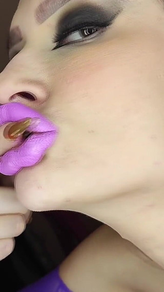 Pouty Lips Bimbo Makes You Cum on Her Glossy Cock Pillows