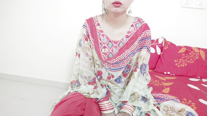 Stepcousin Flirts and Has Romantic Fuck with Desi