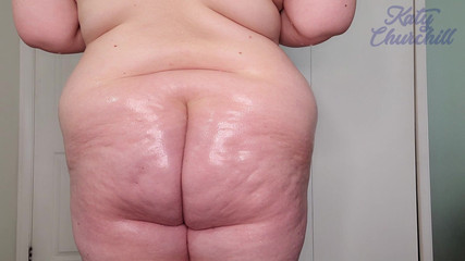 Close up Oiled Ass Clenching and Thrusting