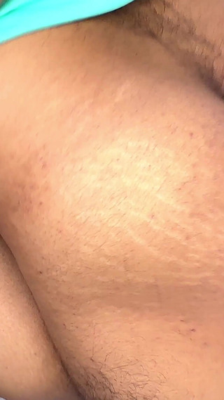 Komal Called a Boy for Head Massage and Took Out His Penis and Started Sucking It