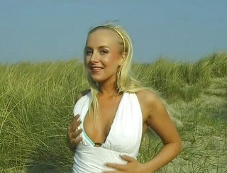 Outdoors sensual performance