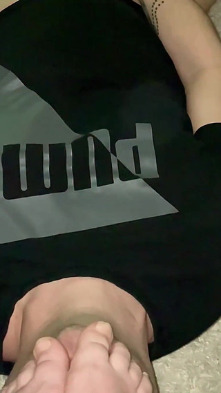 Homemade Foot fetish Sexy Feet Licking