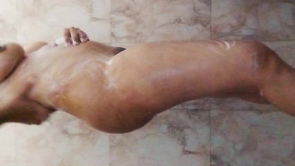 Desi Virgin Girl Washing Her Pussy and Masturbation