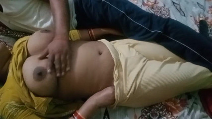 Beautiful Indian Girl Showing Her Boobs and Pussy.