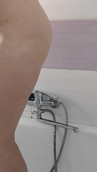 Sexy Matureshaving Her Hairy Pussy. Latina Hairy Pussy, Big Ass, Big Tits.