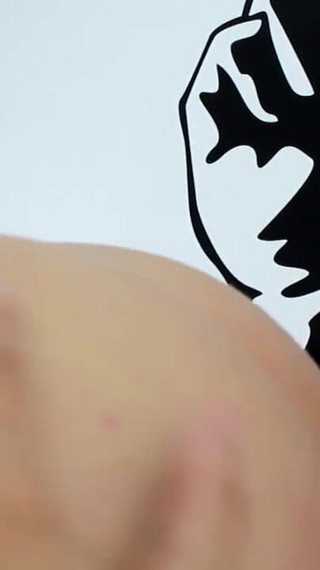 Fart mesmerized roommates