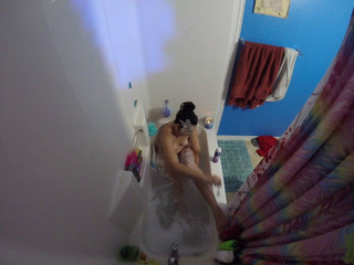 Hot Wife in Bathtub Shaving Legs and Pussy