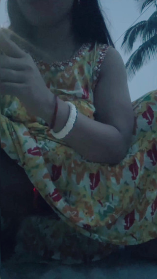 Desi Bhabhi Fuck with Vibrator