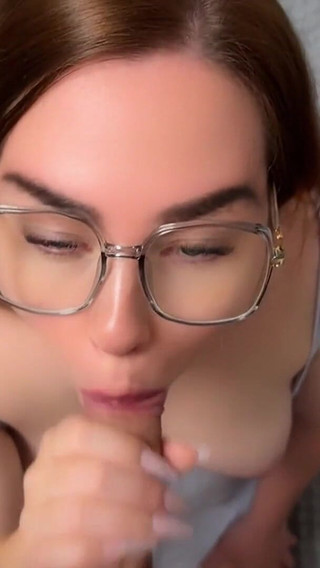 A Young, Cute Beauty in Glasses Received a Portion of Sperm in Her Mouth!