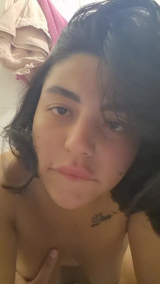 Ahageo Masturbates in the Bathroom