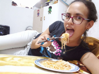 I Get so Horny Being Single That Sometimes I Fuck Veggies and Then Eat Them Without Washing My Cum off