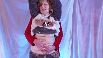 He Poke My Navel Til Bellygasm! Belly Button Fetish