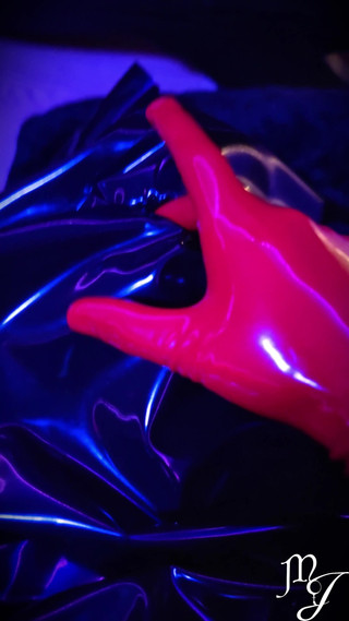 Latex Outfit! Mistress Julia