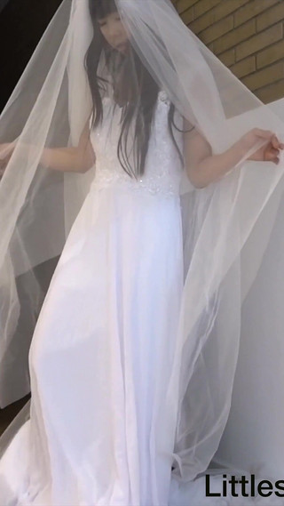 Vampire Bride Close up Squirts