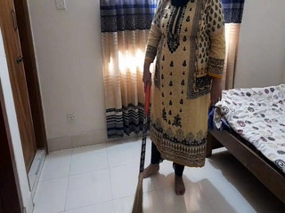 Punjabi Ayesha Stepaunty Fucked by Maid!