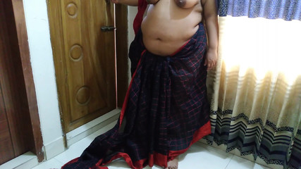 18y Old Boy Enters Teacher's Room & Fucks Madam While She Cleaning Class Room