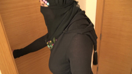 Sextape of Algerian Maid Living in France