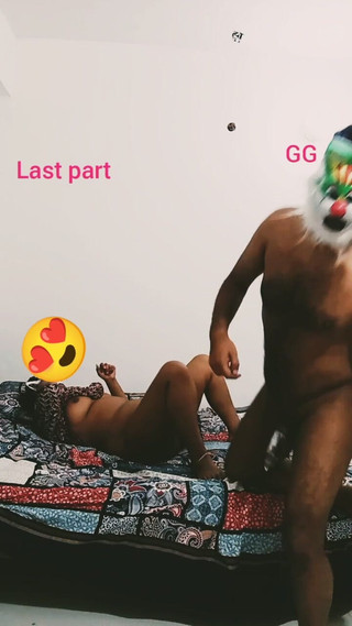 Big Ass Lets Debor Fucks Her Holes -girlgroup