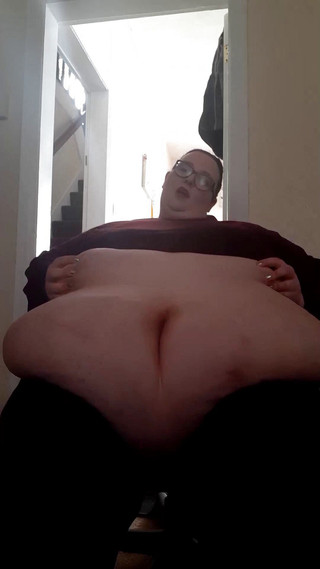 Your obese goddess in the dark