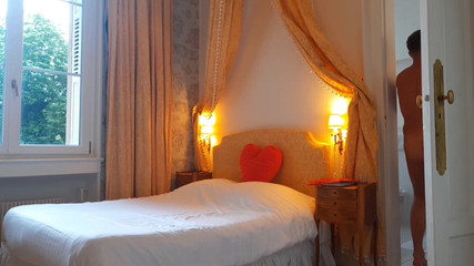 Sexy Amateur Wife Enjoys One of Her Daily Posing Sex Games