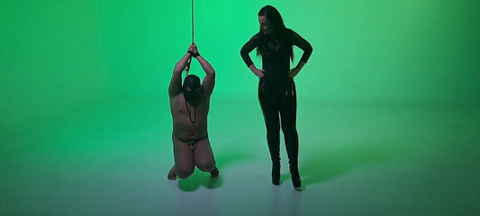 Mercilessly into the Slave´s Balls