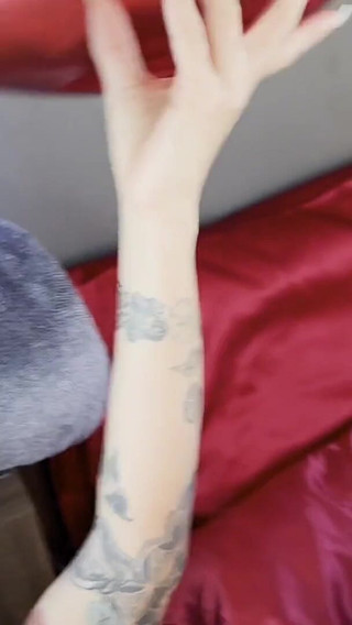 Two Gorgeous Babes Kali Roses & Linda Lan Fucked in a Plane