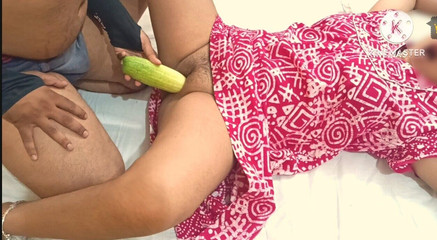 I Put a Cucumber in My Elder Stepmom's Pussy, Village Stepaunty, Hindi Bhojpuri Audio Sex Video