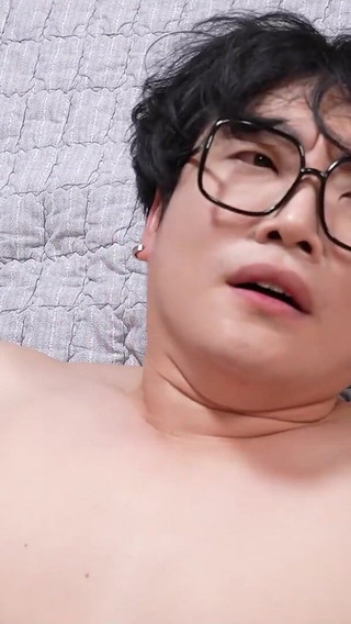 A 20-year-old Girl Who Is Insanely Sexually Frigid in Bed