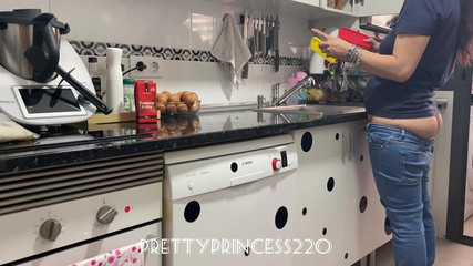 Tidying up the Buttcrack Kitchen