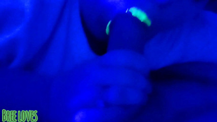 Slut with neon lips denies cum in mouth