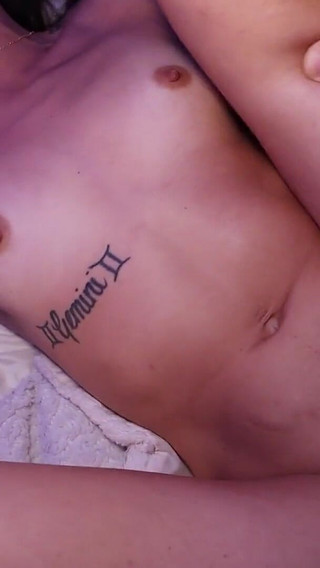 Sofie Reyez Caliente Seduction