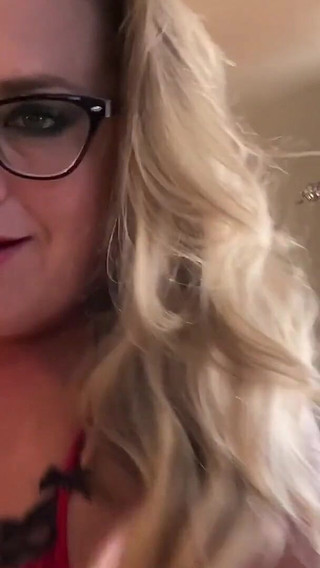 Lilybay the Stepmom Gets a BBC Interruption Rp