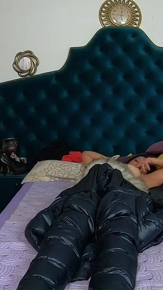 I Caught My Friend's Wife Masturbating. She Needed to Be Fucked Hard. Her Husband Is Impotent