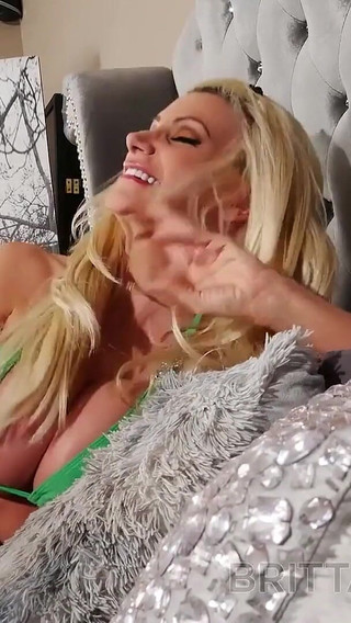 Kinky Hot Blonde Brittany Andrews Stuffs Her Pussy at the Sunny Beach!