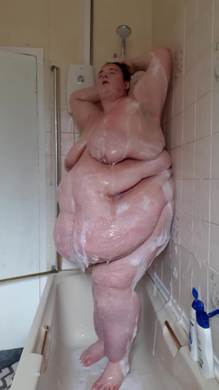 Big fat goddess washes herself