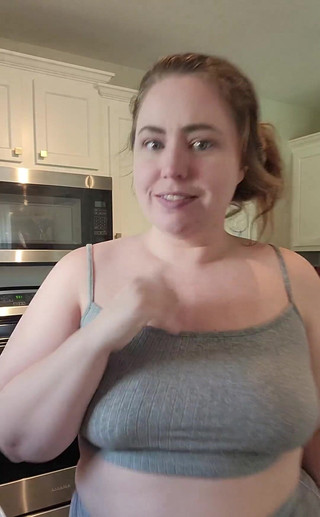 I Love Seducing My Neighbor